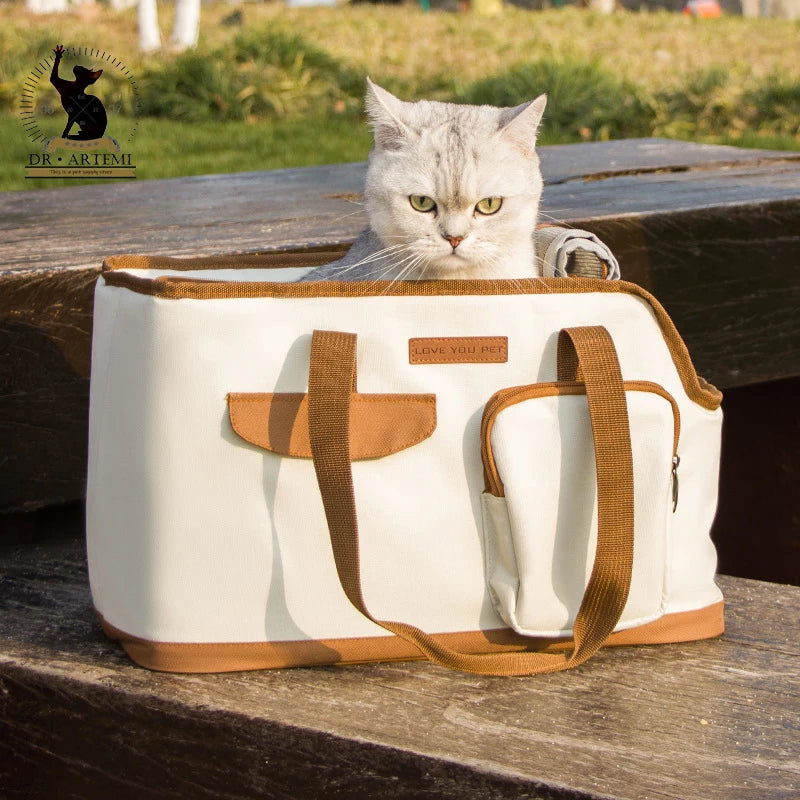 Baguette-Shaped Travel Bags for Pets